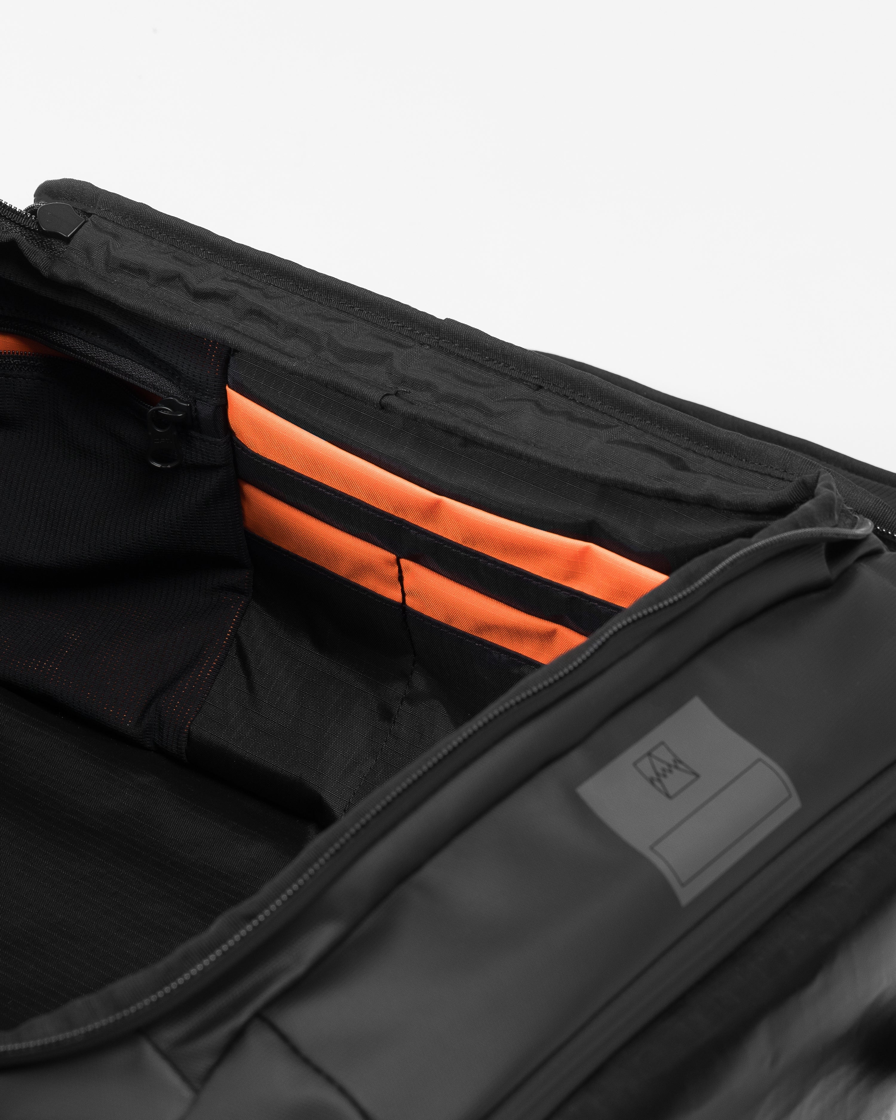 Kit Bag 30L + Wash Bag